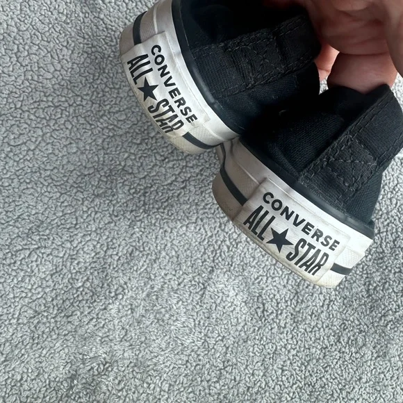 Converse Black and White Sneakers Slip-On Style - Picture 4 of 5